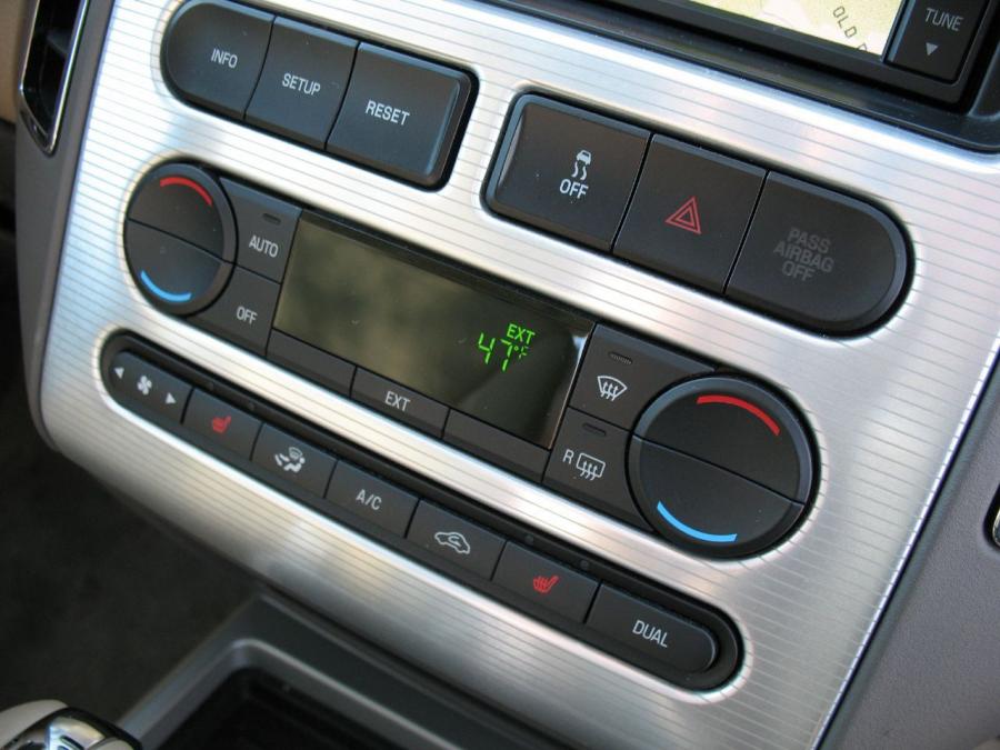  Ford Edge SEL AWD 2007 года  (фото 26 из 103)